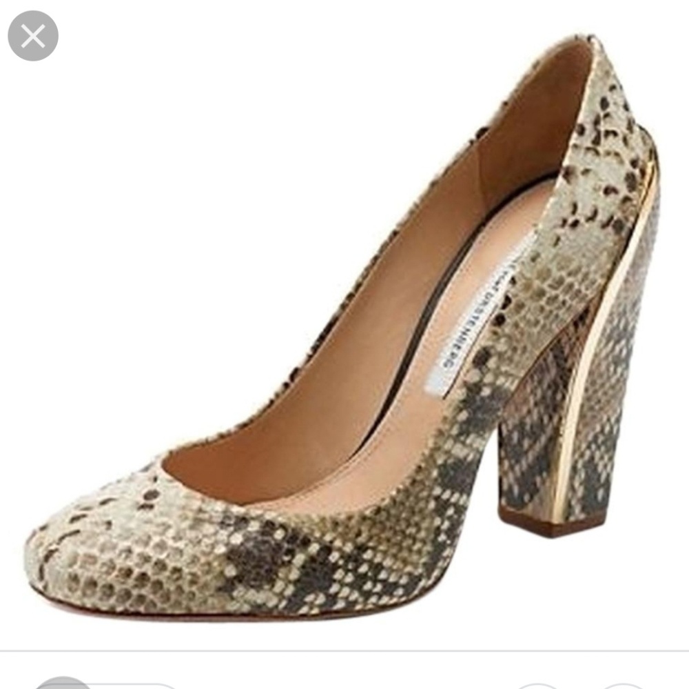 ISO.  Diane von Furstenberg snakeskin shoes Sz 6.5